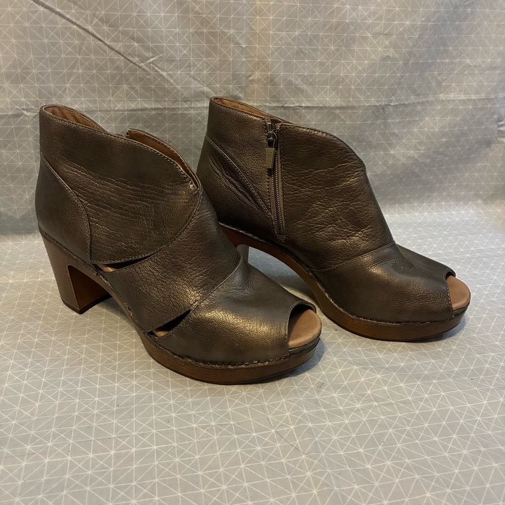 Dansko Delphina Peep Toe Leather Clog Boots 41